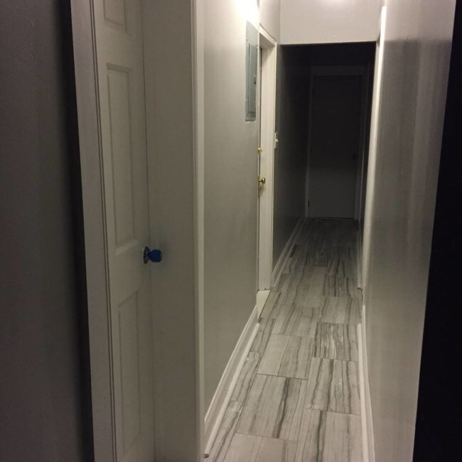 Foto del edificio - 1202 Rogers Ave