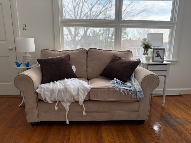 Foto del edificio - 6 Rose Hill Way