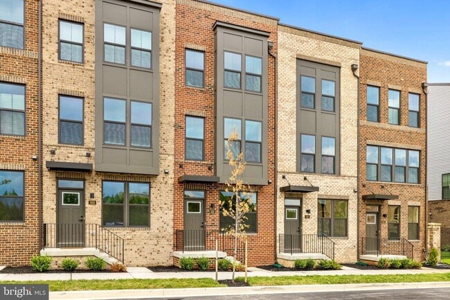 Photo - 828 Watts Street Townhome
