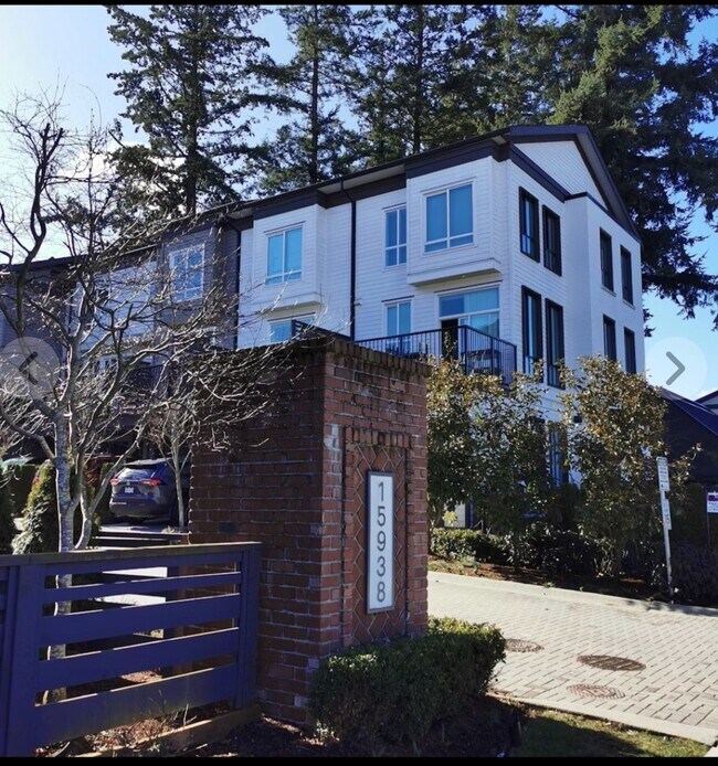 Building Photo - 15938 27 Av