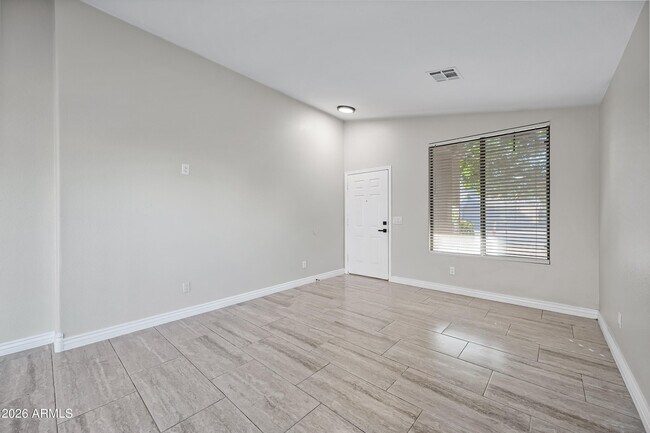 Foto del edificio - 10614 W Crimson Ln