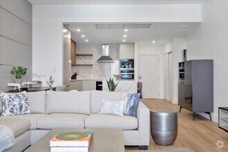 Building Photo - 2301 Collins Ave