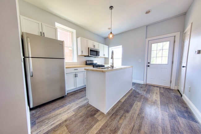 Building Photo - 4145 Humphrey St