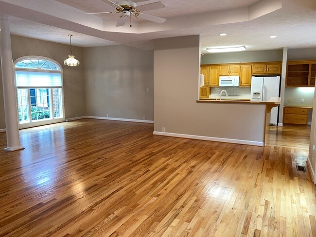 Building Photo - 160 Winged Elm Cir