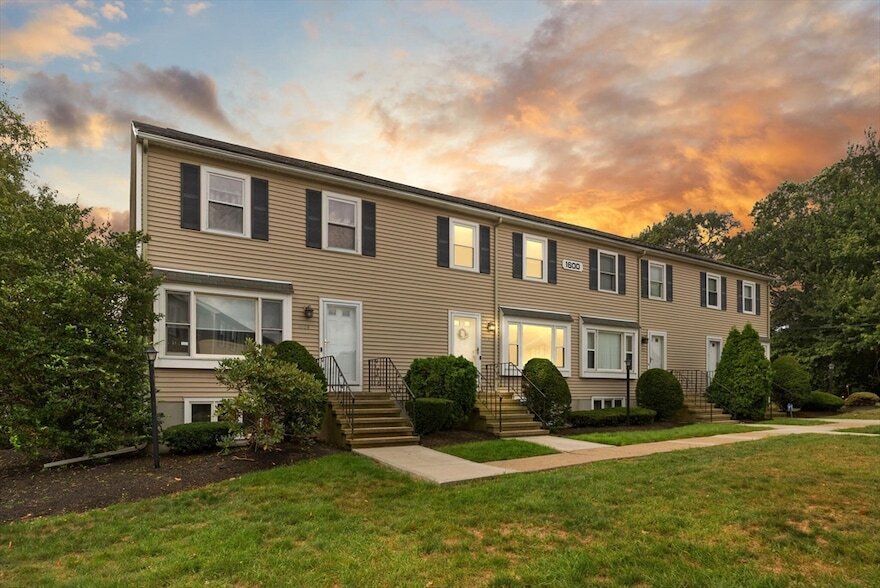Foto principal - 1603 Irving Rd