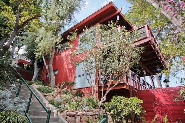 Building Photo - 6849 Alta Loma Terrace