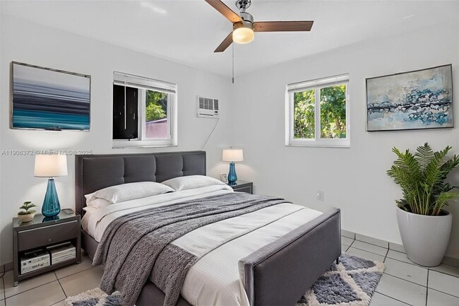 Building Photo - 1864 NW 28th St