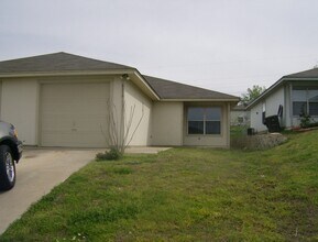 Building Photo - 8117-8119 Marydean Ave