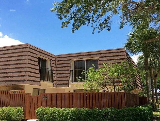 Foto del edificio - 1403 14th Ct