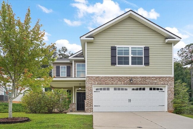 Foto del edificio - Updated 4BR, 2.5BA in Grovetown with fenced yard and garage