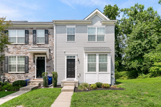 Photo - 2722 Theresa Ln House