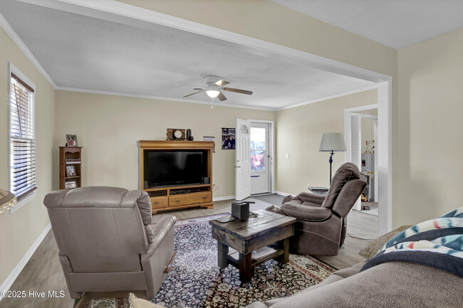 Building Photo - 4814 Berkley Dr