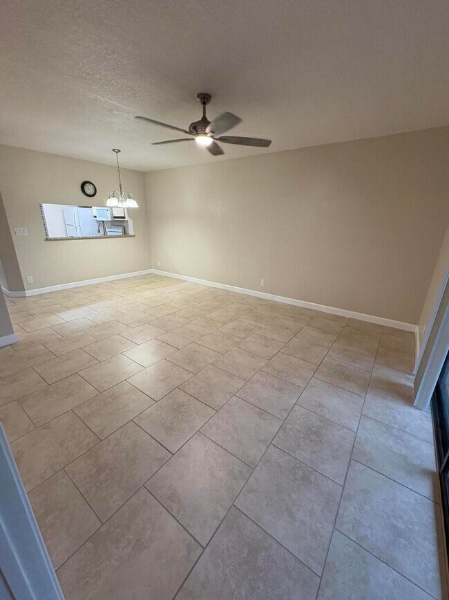 Building Photo - 2562 NW 89th Dr