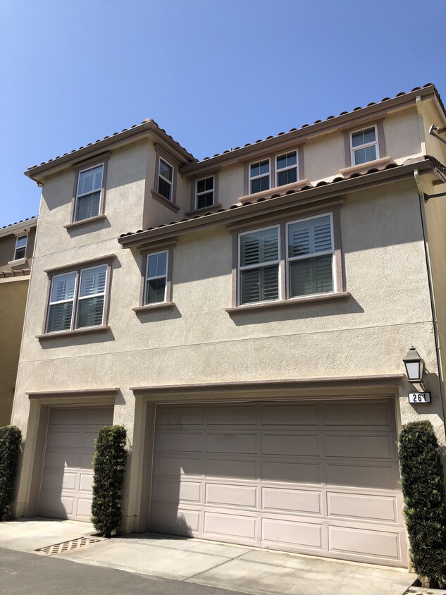 261 Tiger Ln, Placentia, CA 92870 House Rental in Placentia, CA