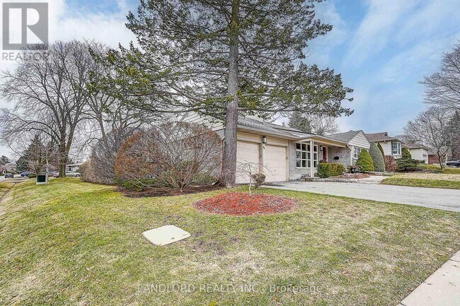 Photo du bâtiment - 88 Princess Anne Crescent