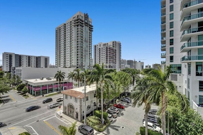 Foto del edificio - 350 NE 24th St