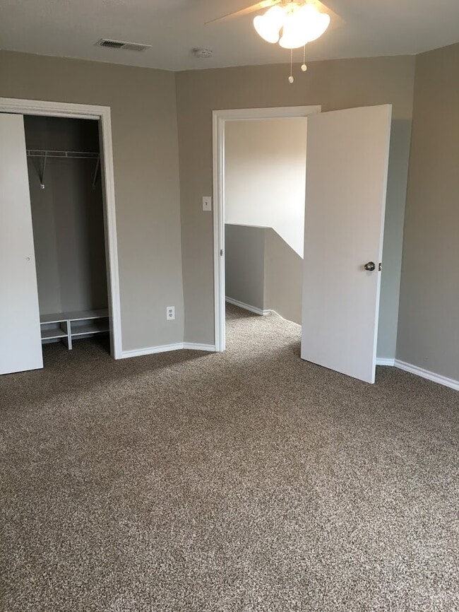 Master Bedroom - 404 S Texas Dr