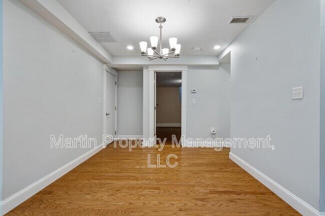Building Photo - 15 Strathmore Road. Unit A - 1