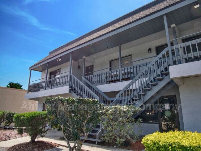 Building Photo - 2202 Curry Ford Rd