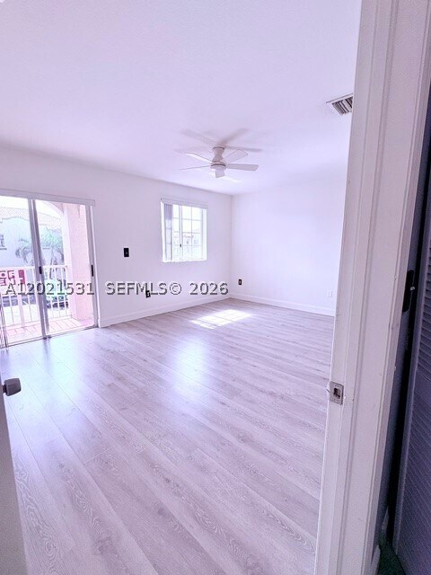 Building Photo - 11416 NW 93rd Ct