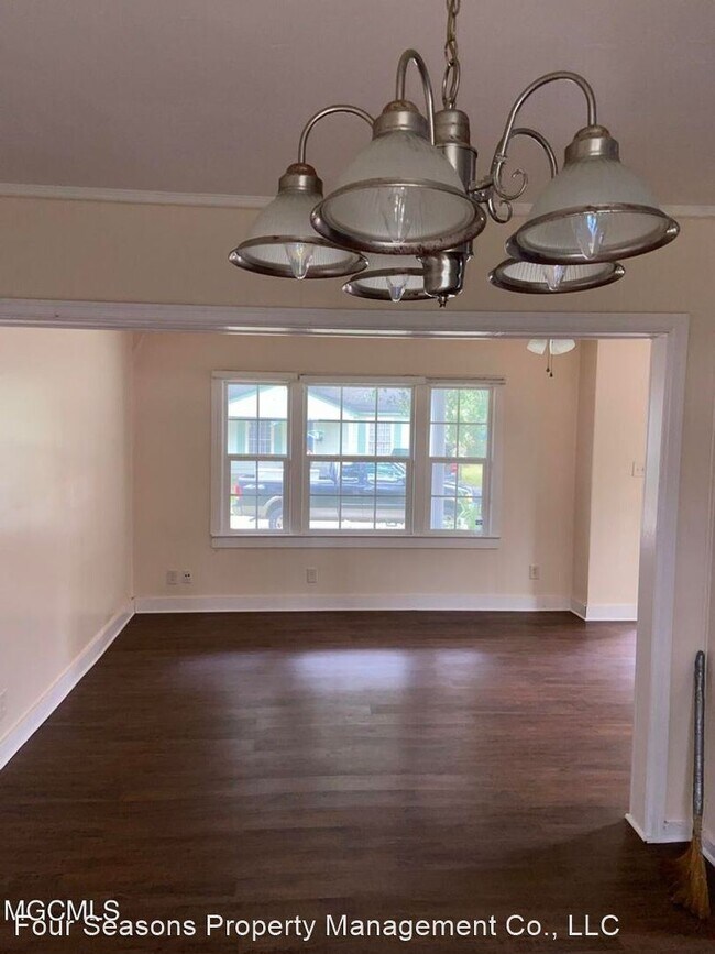 Building Photo - 3 br, 1 bath House - 1617 Gordon Avenue