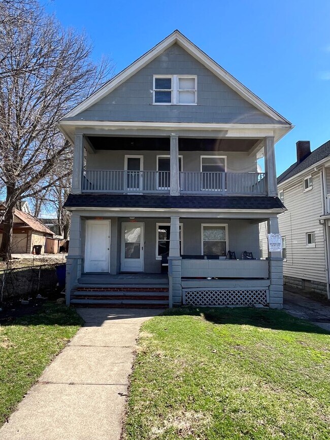 Foto del edificio - 3339 W.84th