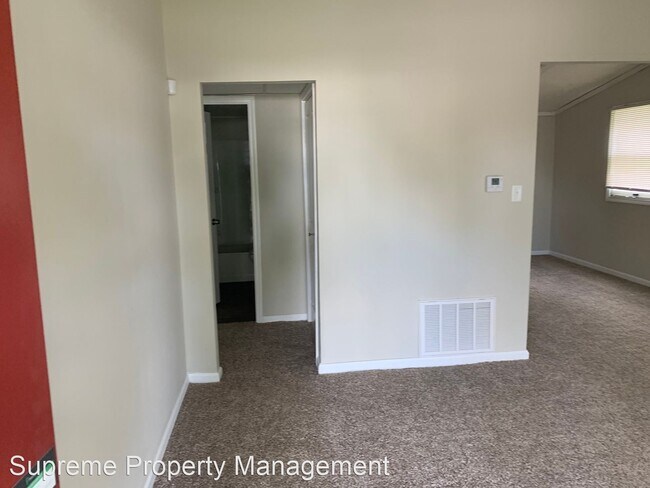 Building Photo - 3 br, 1 bath House - 4221 Brown St