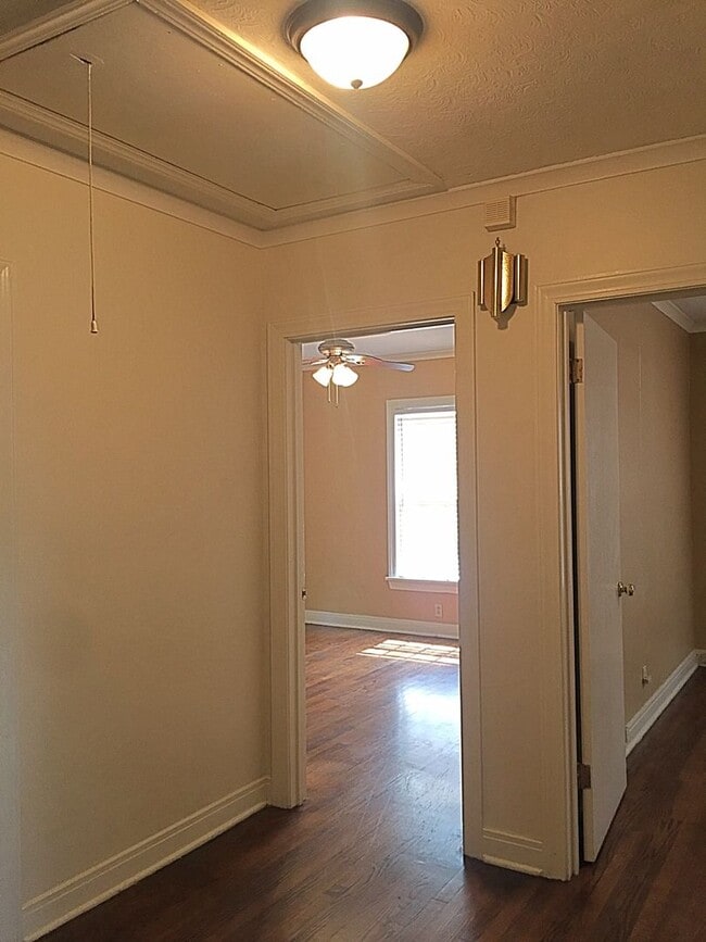 Foto del edificio - 144 Maywood Dr