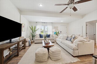 Building Photo - 1213 55th St