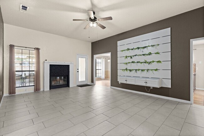 Building Photo - 5003 Joseph Dr