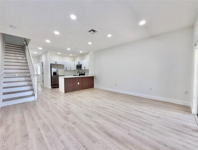 Building Photo - 4412 Woodland Cir