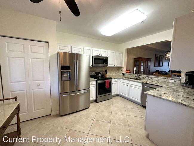 Building Photo - 2 br, 2 bath House - 10030 Maddox Lane #304