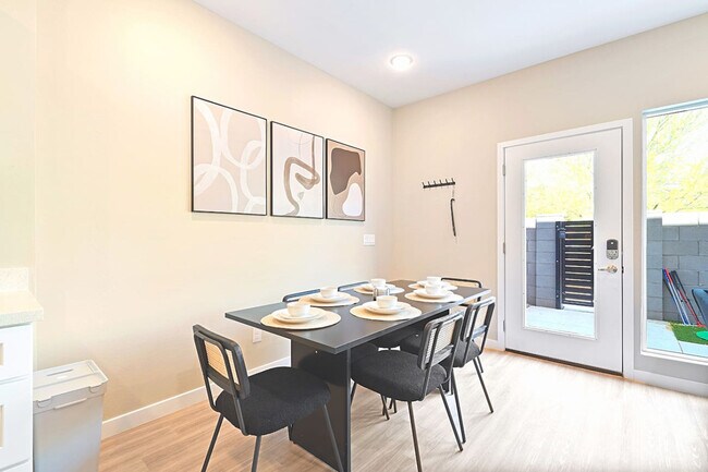 Foto del edificio - 16601 N Parkview Pl