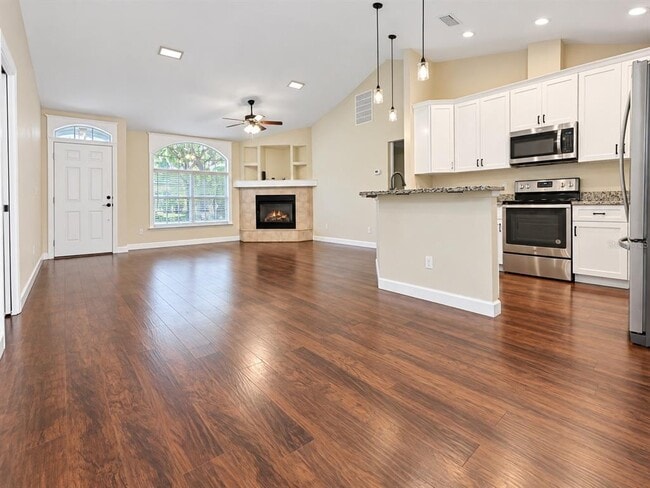 Building Photo - 6202 SW 86th Way