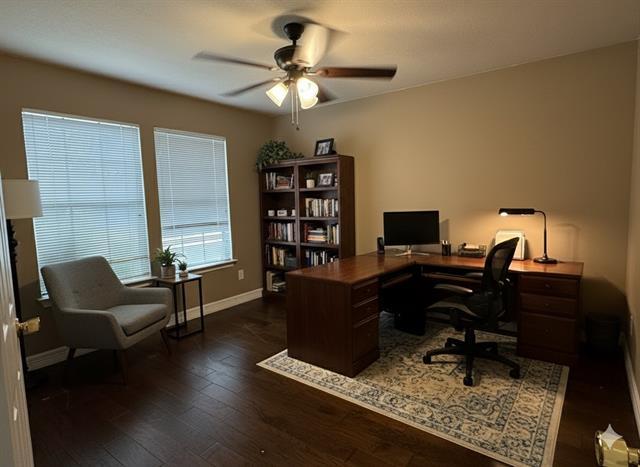 Foto del edificio - 2705 Frontier Ln