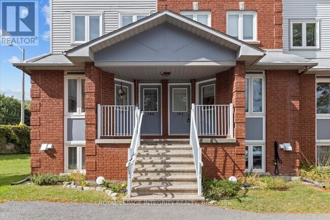 Building Photo - 184 Briston Private