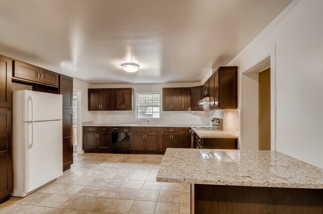 Foto del edificio - 4925 Ottenville Ave
