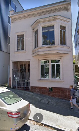 Building Photo - 569 Greenwich St