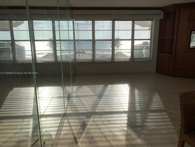Foto del edificio - 3700 Galt Ocean Dr
