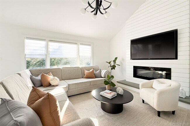 Foto del edificio - 121 Ponquogue Ave