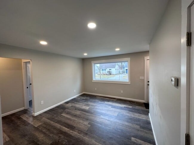 Building Photo - Fully Renovated 3BR Bungalow – Modern, Bright, Move-In Ready!