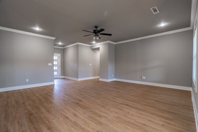 Foto del edificio - Beautiful 3-bedroom 2 bath Home in Prairie...