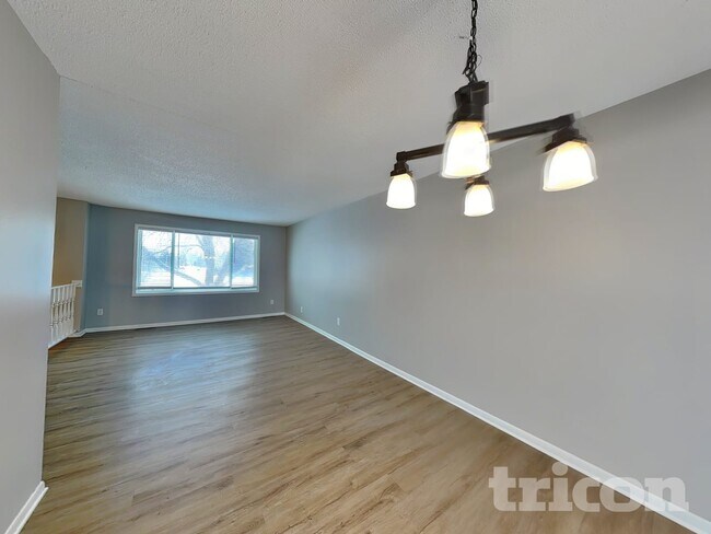 Foto del edificio - 8301 Thomas Ave N