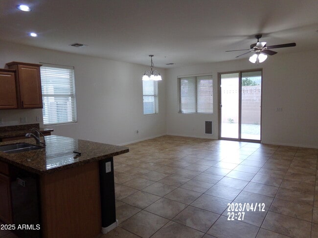 Foto del edificio - 508 Glenshire Ln