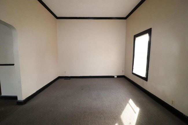 Building Photo - 4775 East 86th Street #1