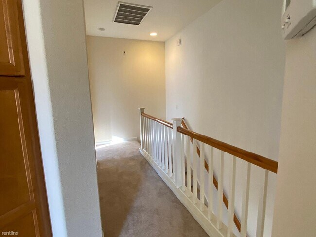 Building Photo - 43267 Umbria Terrace