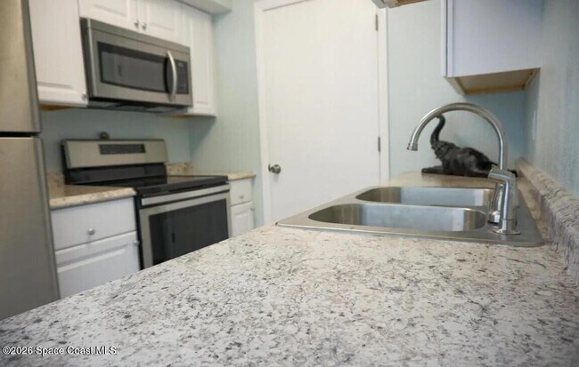 Foto del edificio - 2130 Forest Knoll Dr NE