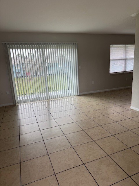 Foto del edificio - 817 Pablo Ln