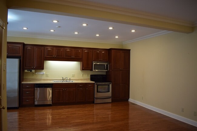 Building Photo - 571 Cedar Creek Rd