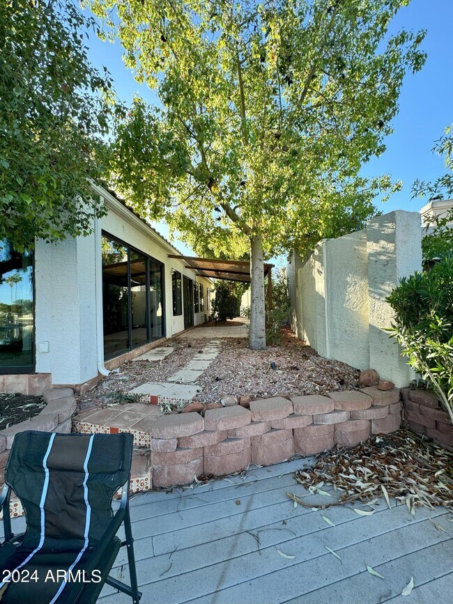 Foto del edificio - 15014 N 86th Ln